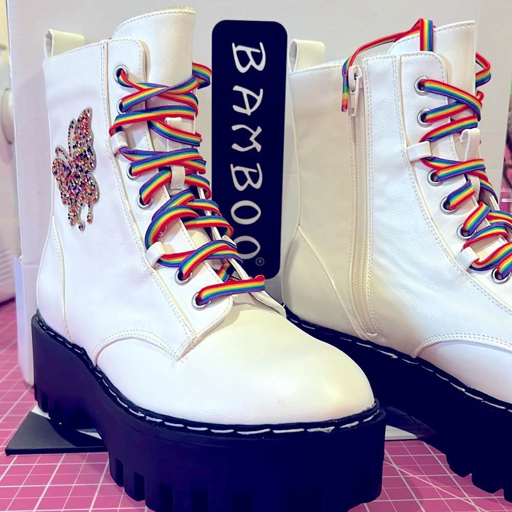New White Rave Boots - Picture 5 of 14